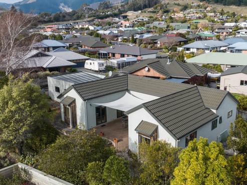 66B Kingsford Drive, Stoke