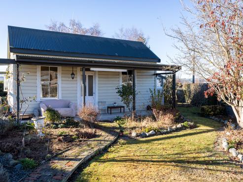 42 Gray Street, Fairlie