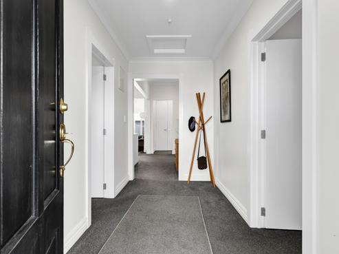 54 Cloten Road, Stratford
