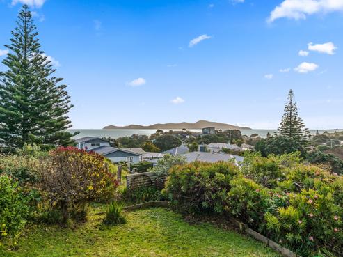 9 Miriona Grove, Paekakariki