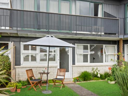 3/14A Albert Road, Devonport