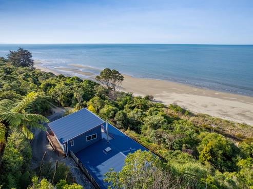 138 Beach Road, Collingwood
