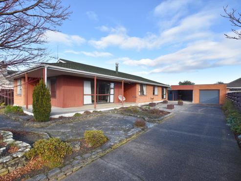 13 Kent Place, Mosgiel