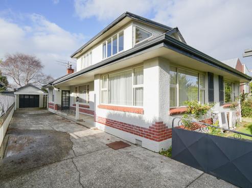 55 Queens Drive, Richmond