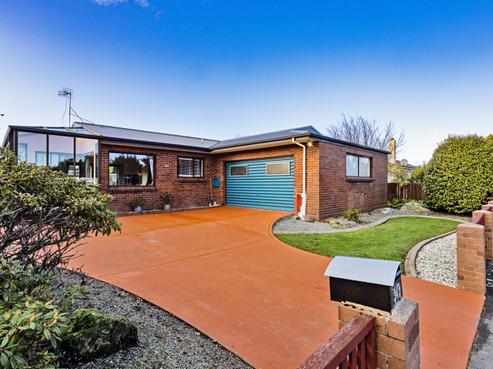 349 Queens Drive, Windsor