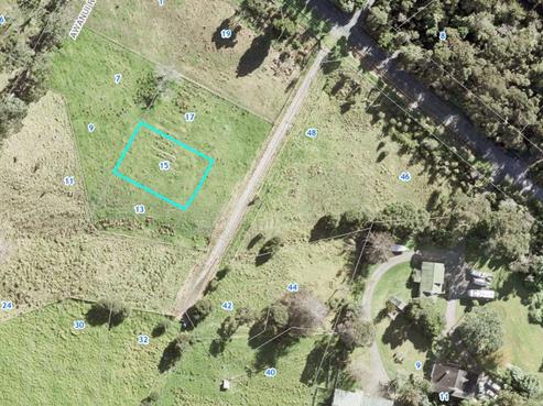 15 Awanui Road, Red Beach