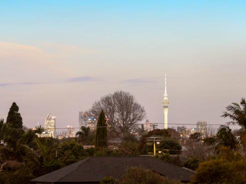 4/7 Brookfield Road, Te Atatu Peninsula