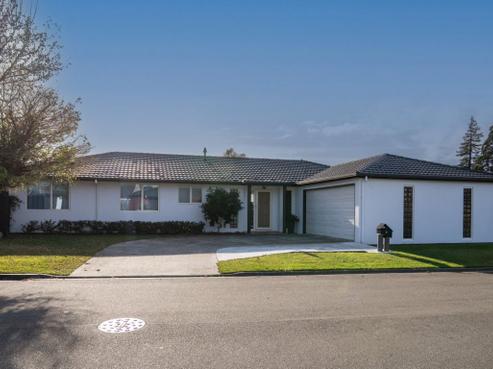 6 Springswood Grove, Springlands