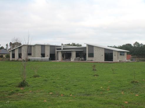 239 Houchens Road, Glenview