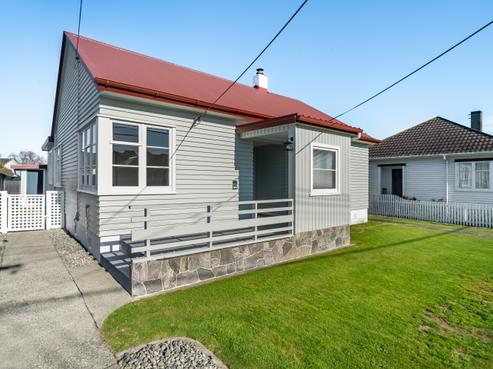 11 Gadsby Street, Avalon