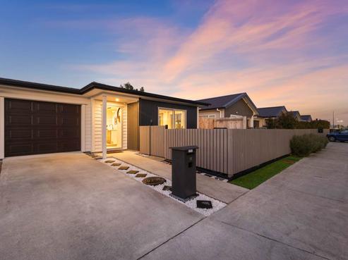 17 Harore Road, Takanini