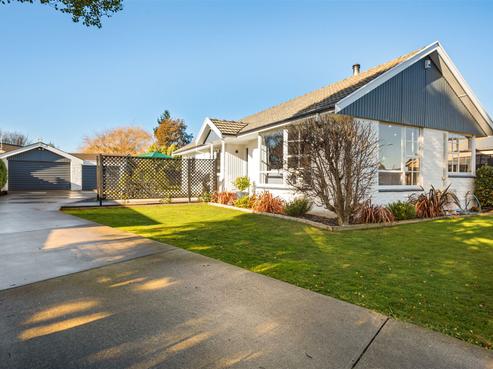 4 Bidwell Place, Hillmorton