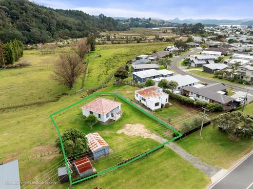 203 Port Road, Whangamata