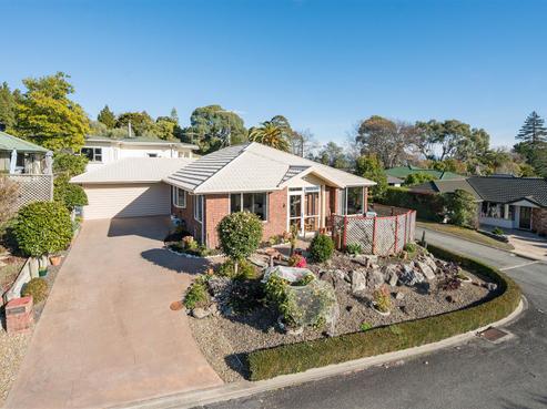 24 Ballard Drive, Stoke