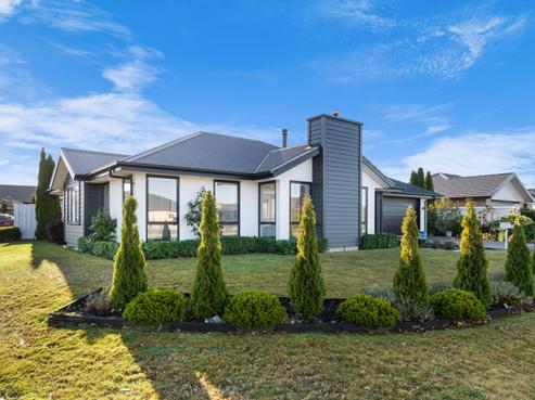 27 Faringdon Boulevard, Rolleston