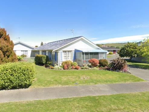 2/12 Oxford Street, Taradale