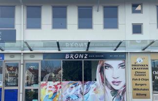 Exceptional Retail Space near Marina