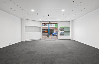 Centre of Market Street for Lease!