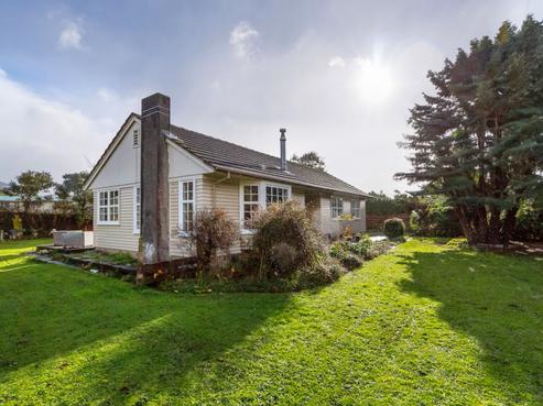 9 Farrier Grove, Featherston