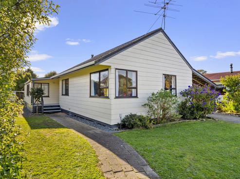 8 Brandon Street, Otaki