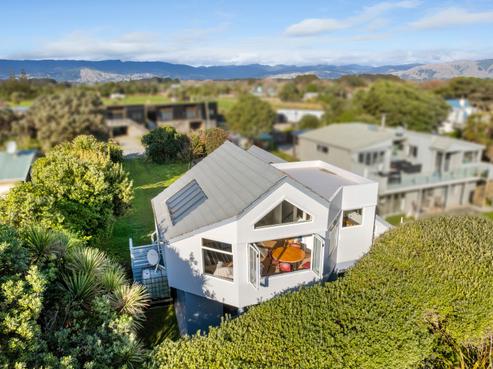 47 Kapiti Lane, Otaki Beach