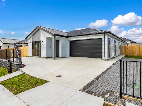 13 McIndoe Road, Kumeu