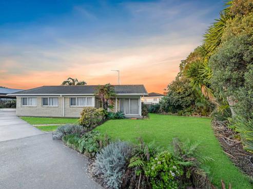 21 Waimai Avenue, Weymouth