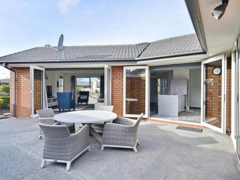 18 Oratia Grove, Northwood