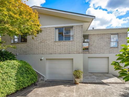 143 Birkenhead Avenue, Birkenhead
