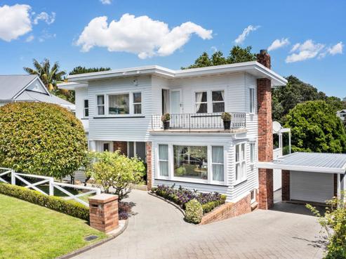14 Woodside Crescent, Saint Heliers