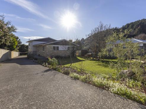 43 Kaitawa Crescent, Paraparaumu