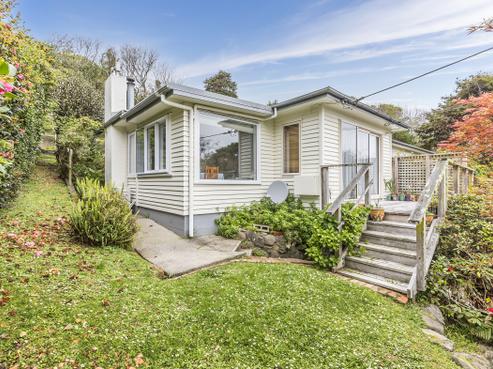 18 Tawa Terrace, Tawa