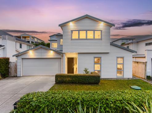 21 Caldera Drive, Long Bay