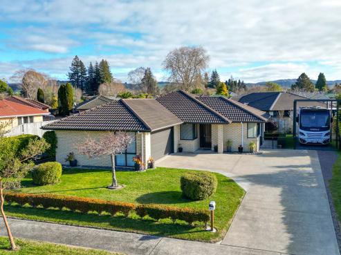 38 Riverholm Drive, Mangakakahi