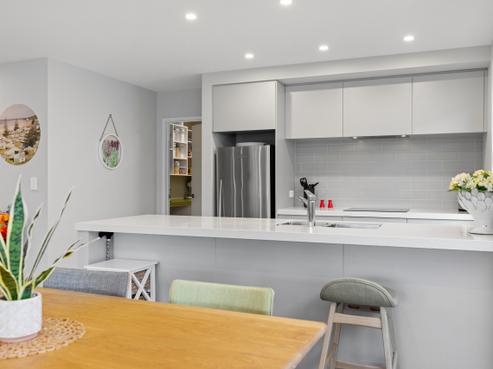 35 Saint Pauls Drive, Brookfield