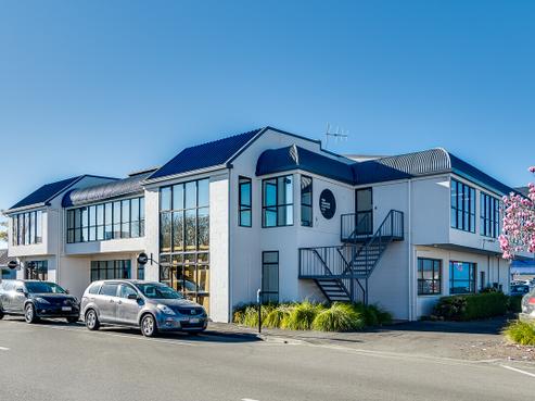 111 Warren Street South, Hastings