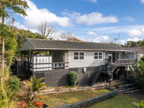 1/649 Beach Road, Rothesay Bay