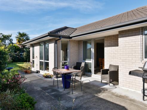 22 Sterling Park, Lytton West