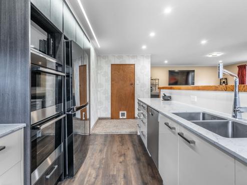 293 Queens Drive, Windsor