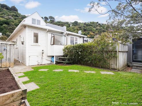183A Sutherland Road, Lyall Bay