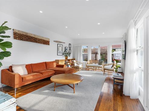 343 Eastern Terrace, Sydenham
