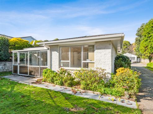 46 Moana Road, Paraparaumu