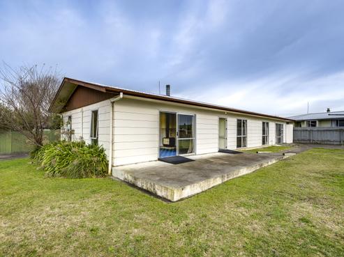 2 Lander Place, Flaxmere