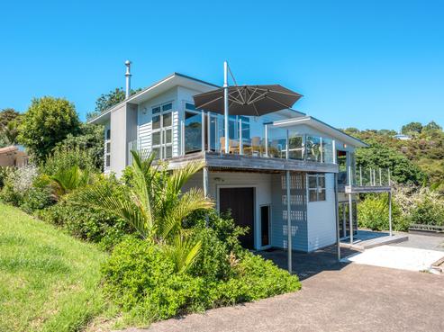 28 Victoria Road North, Onetangi