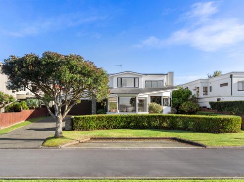 14 Danica Esplanade, Te Atatu Peninsula