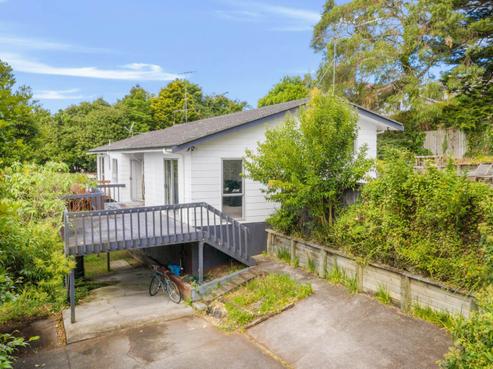 33 Squirrel Lane, Browns Bay