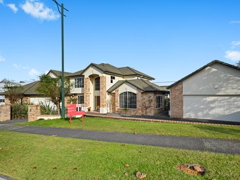 4 Heritage Avenue, Chartwell