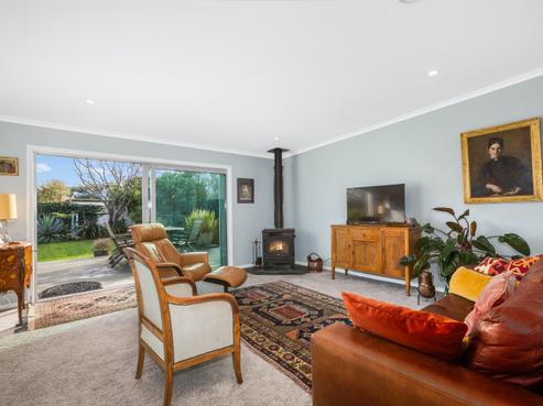 38 Oroua Street, Eastbourne