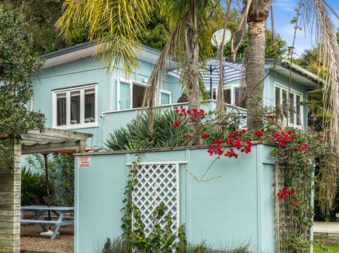 38 Victoria Road North, Onetangi
