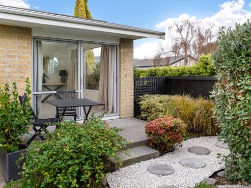 1/92A Saint Martins Road, Saint Martins